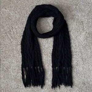 Old Navy Chunky Cable Knit Scarf